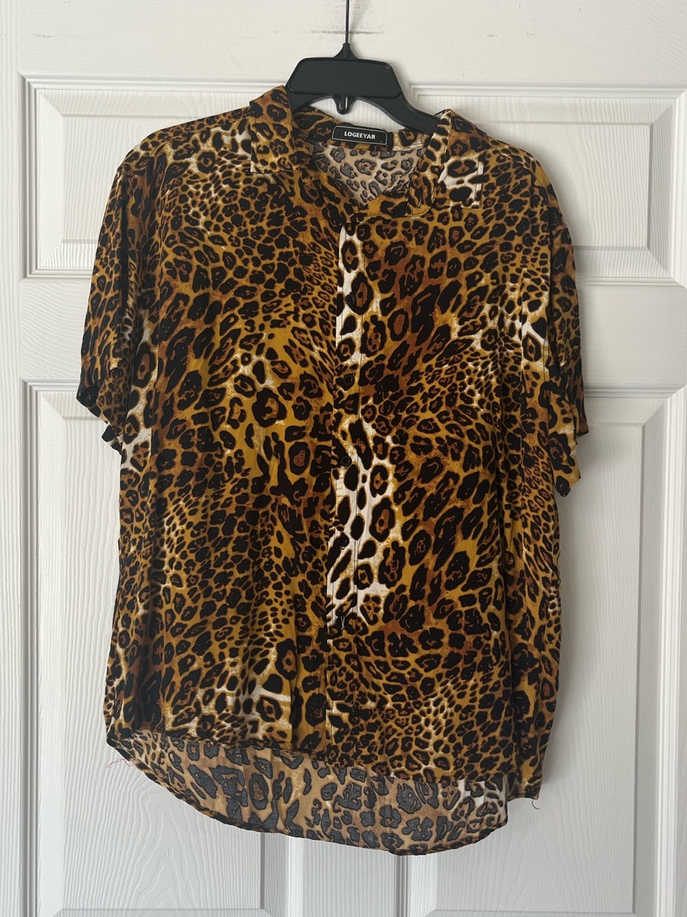 Logeeyar Leopard Print Short Sleeve Button Down Shirt